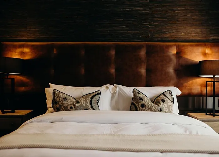 Franschhoek Boutique Hotel - Lion Roars Hotels & Lodges