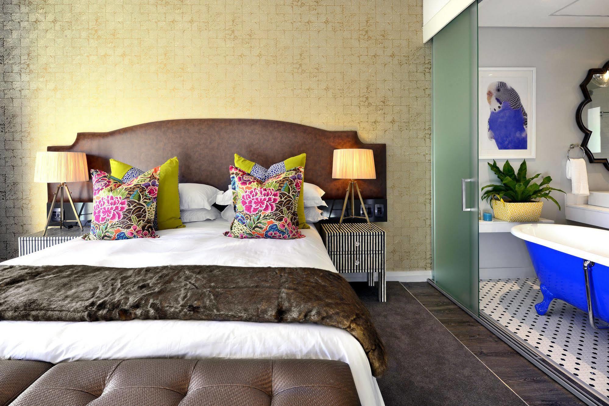 Hotel Boutique - Lion Roars &