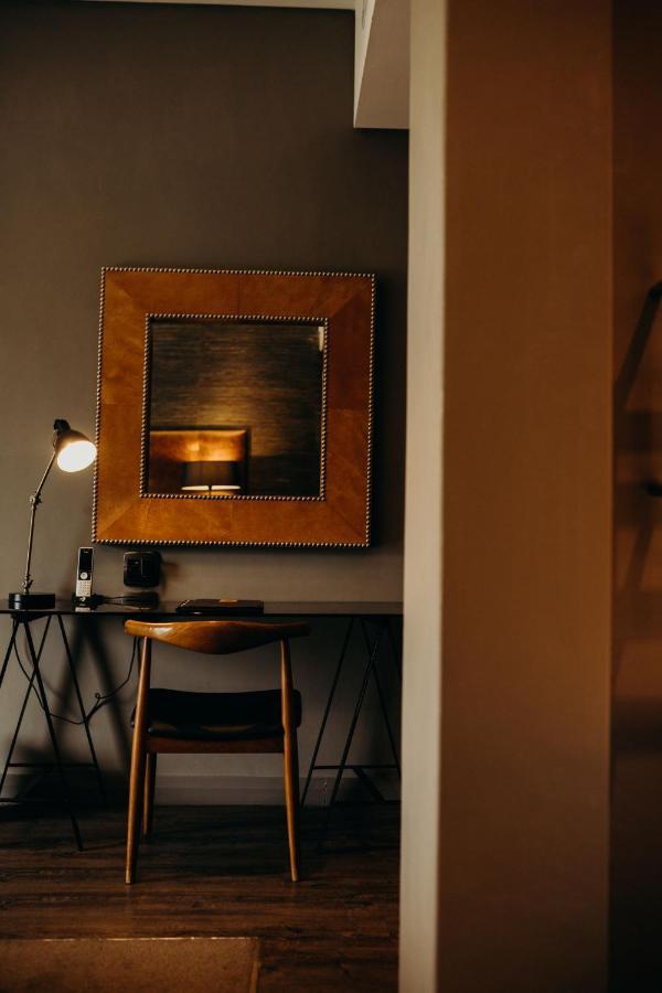 Hotel Boutique - Lion Roars & 4*