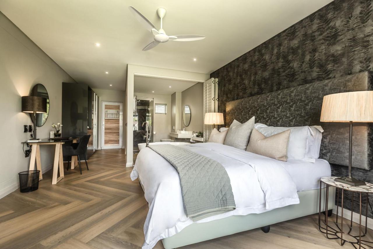 Hotel Boutique - Lion Roars & 4*